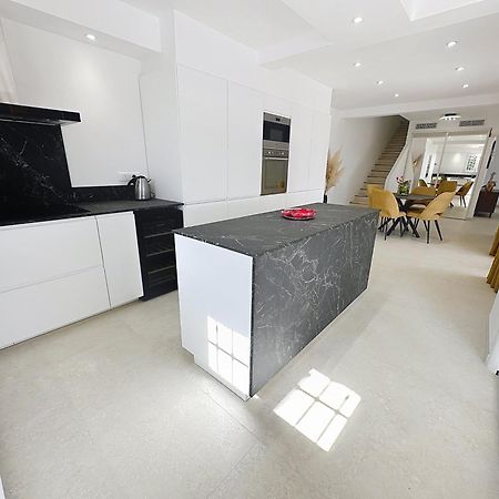 3 Bedrooms Villa Near Cannes - Pool & Jacuzzi - Sea View Mandelieu Kültér fotó