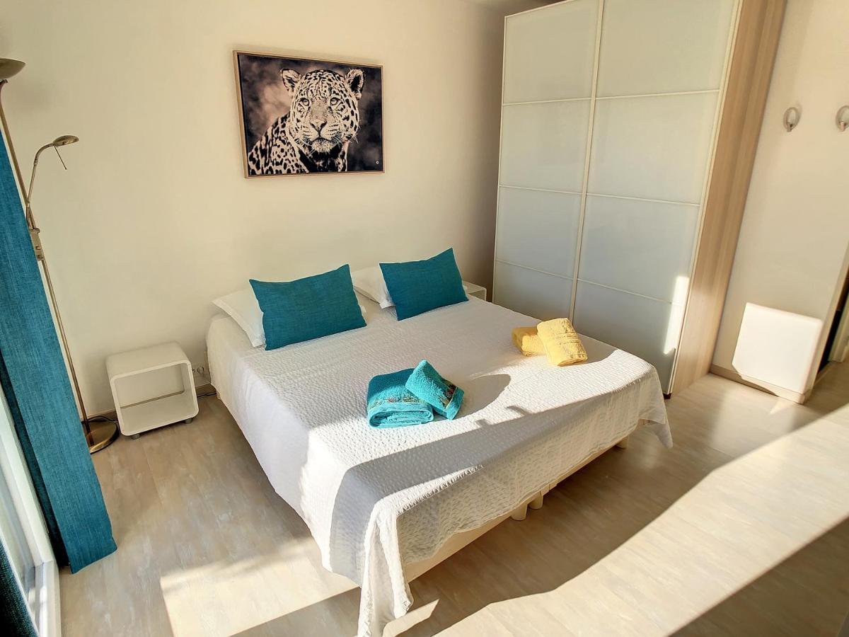 3 Bedrooms Villa Near Cannes - Pool & Jacuzzi - Sea View Mandelieu Kültér fotó