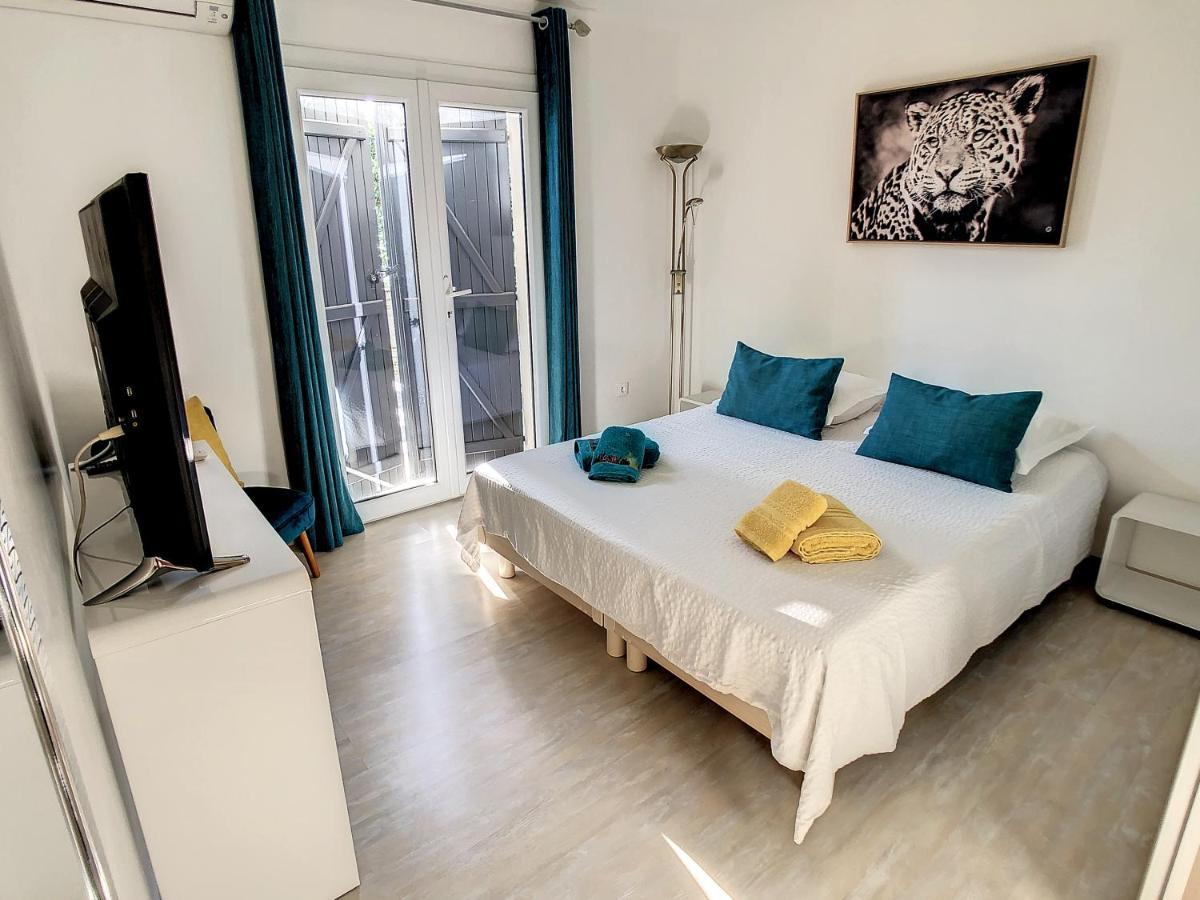 3 Bedrooms Villa Near Cannes - Pool & Jacuzzi - Sea View Mandelieu Kültér fotó