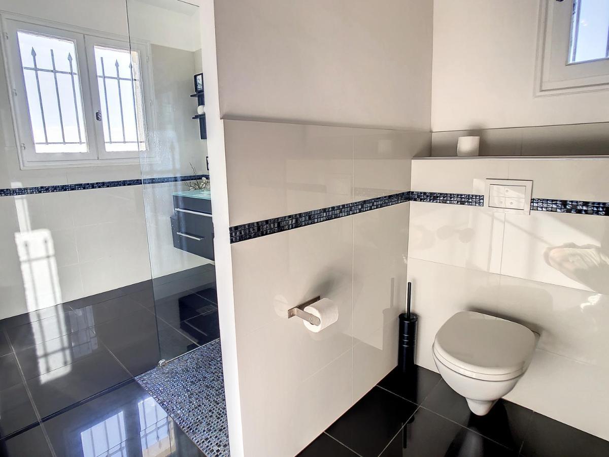 3 Bedrooms Villa Near Cannes - Pool & Jacuzzi - Sea View Mandelieu Kültér fotó