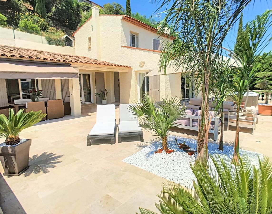 3 Bedrooms Villa Near Cannes - Pool & Jacuzzi - Sea View Mandelieu Kültér fotó