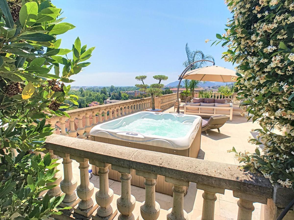 3 Bedrooms Villa Near Cannes - Pool & Jacuzzi - Sea View Mandelieu Kültér fotó